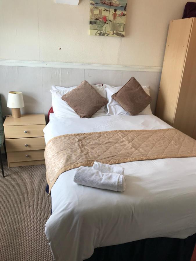 The Jewel Of The Sea Bed & Breakfast Blackpool Bagian luar foto