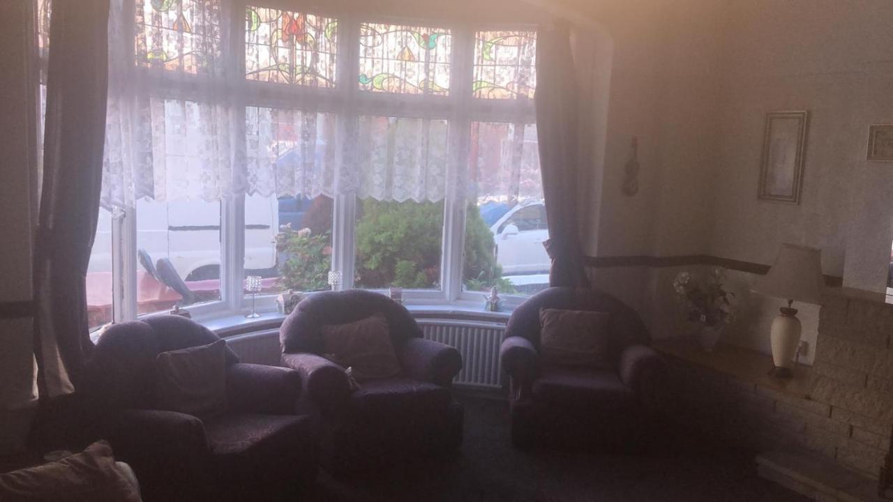 The Jewel Of The Sea Bed & Breakfast Blackpool Bagian luar foto