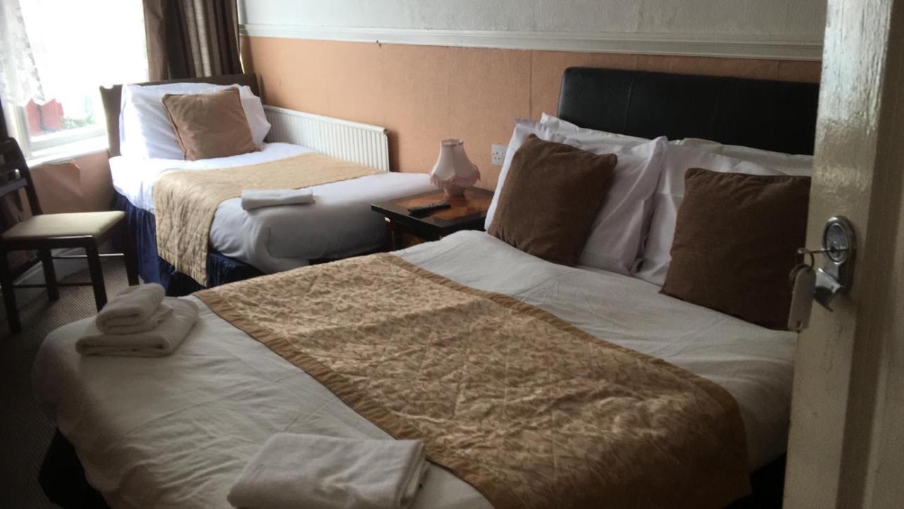The Jewel Of The Sea Bed & Breakfast Blackpool Bagian luar foto